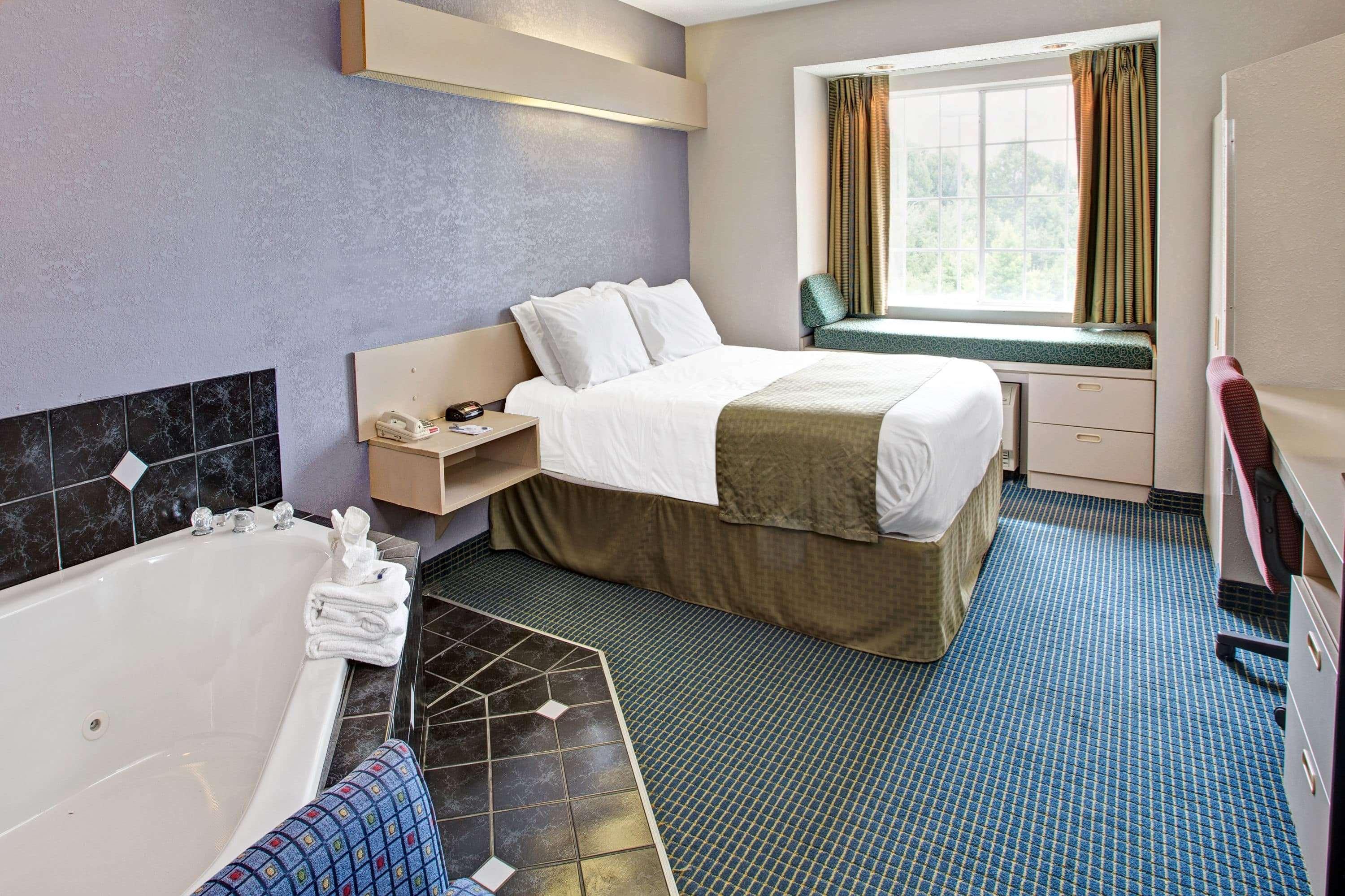 Microtel Inn & Suites By Wyndham Statesville Extérieur photo