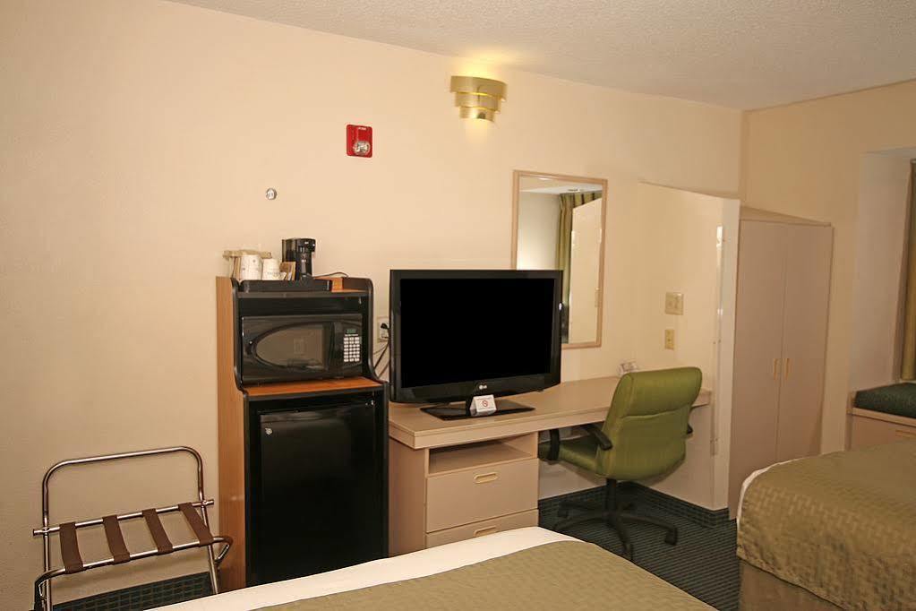 Microtel Inn & Suites By Wyndham Statesville Extérieur photo