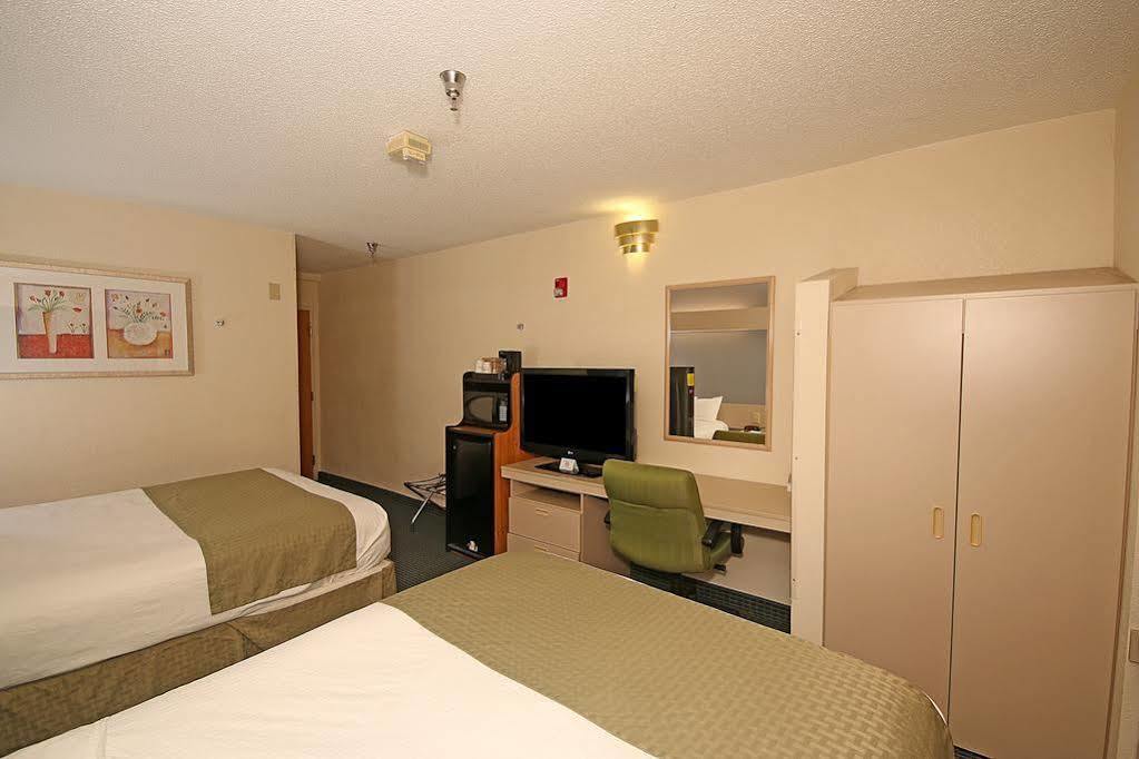 Microtel Inn & Suites By Wyndham Statesville Extérieur photo